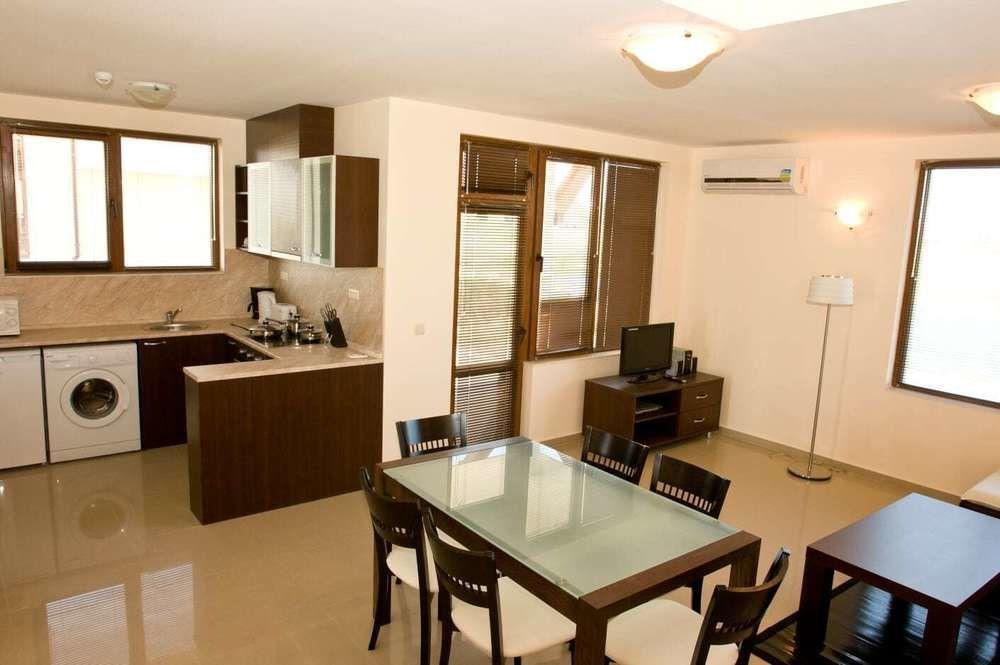 Lighthouse Apartments And Villas Balchik Extérieur photo