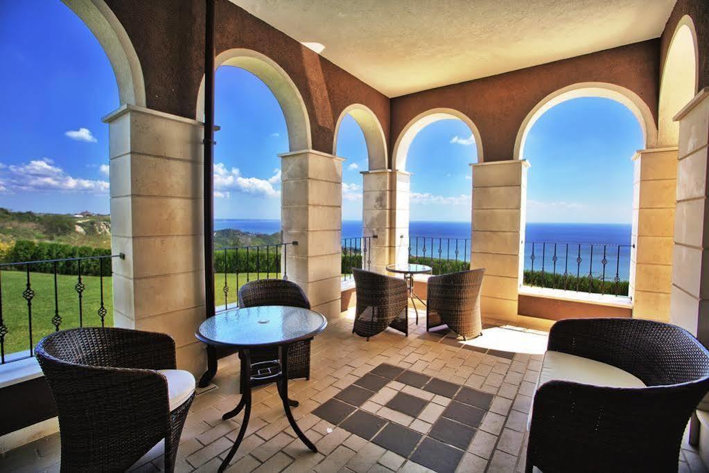 Lighthouse Apartments And Villas Balchik Extérieur photo