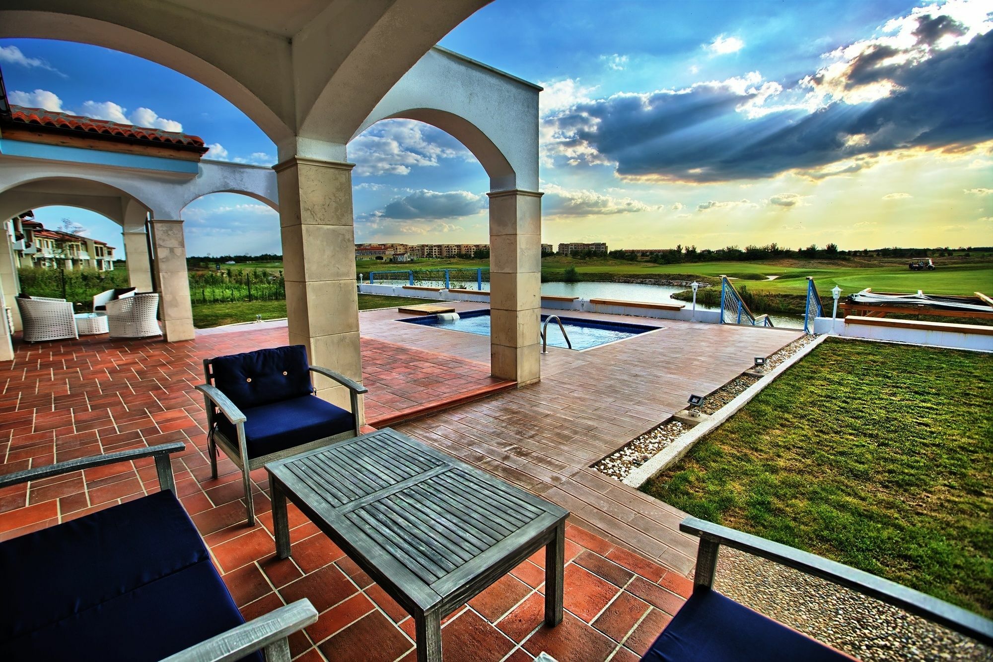 Lighthouse Apartments And Villas Balchik Extérieur photo
